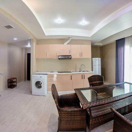 Diplomat Suites Баку Екстериор снимка