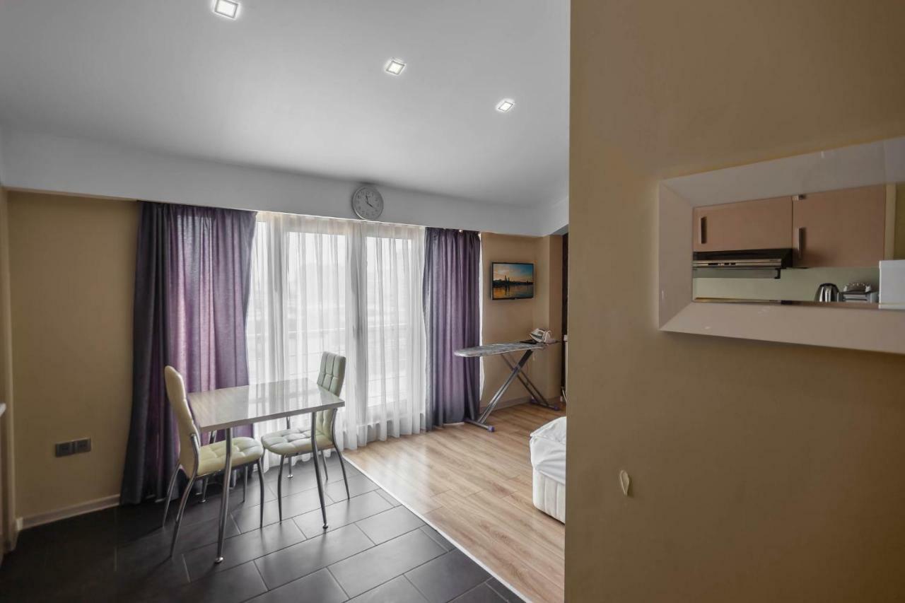 Diplomat Suites Баку Екстериор снимка