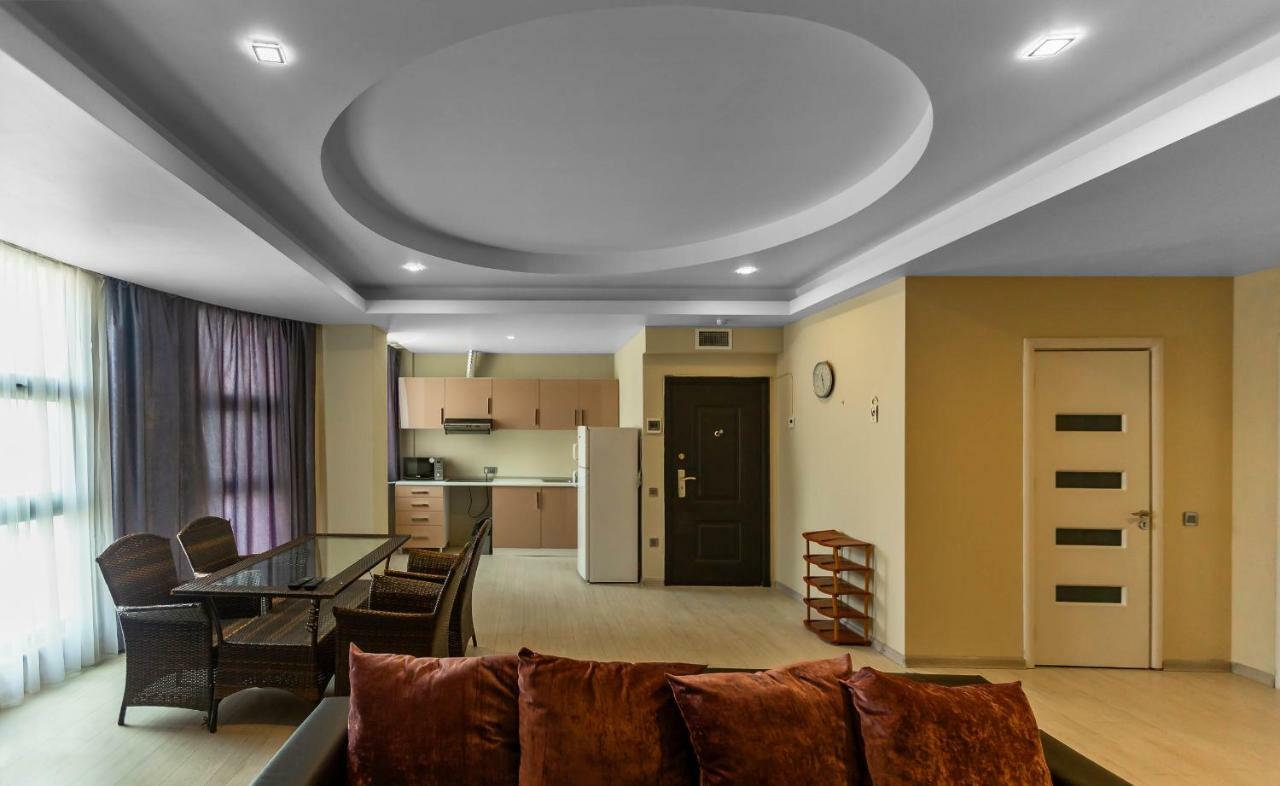 Diplomat Suites Баку Екстериор снимка