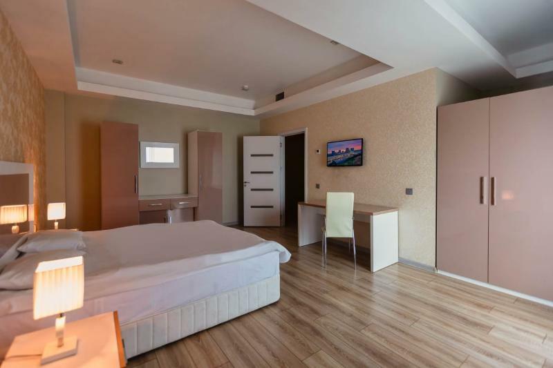 Diplomat Suites Баку Екстериор снимка